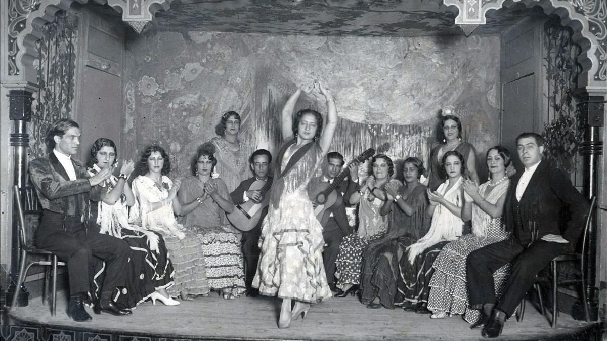 Cuadro flamenco del Villa Rosa, en la década de 1930. Cuadro flamenco del Villa Rosa, en la década de 1930.