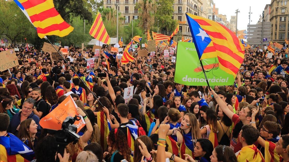 Intersindical-CSC convoca vaga general a Catalunya el 8 de novembre