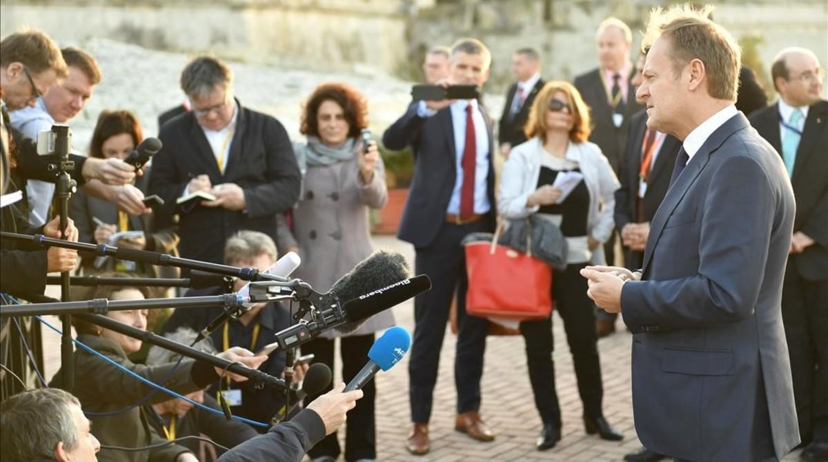 El presidente del Consejo Europeo, Donald Tusk, a su llegada a la Valeta, capital de Malta, para la reciente cumbre europea.