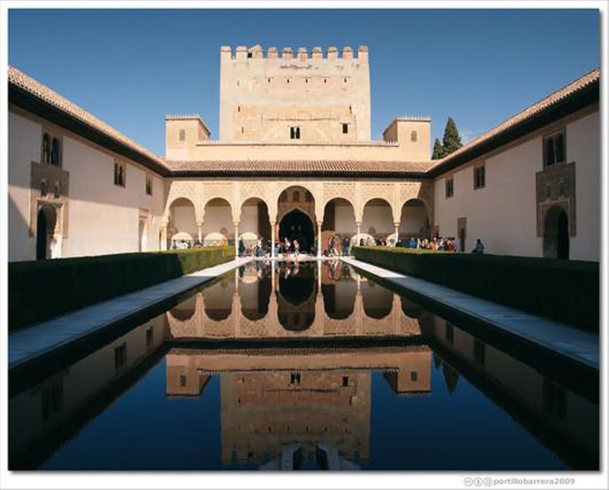 La Alhambra de Granada. La Alhambra de Granada.