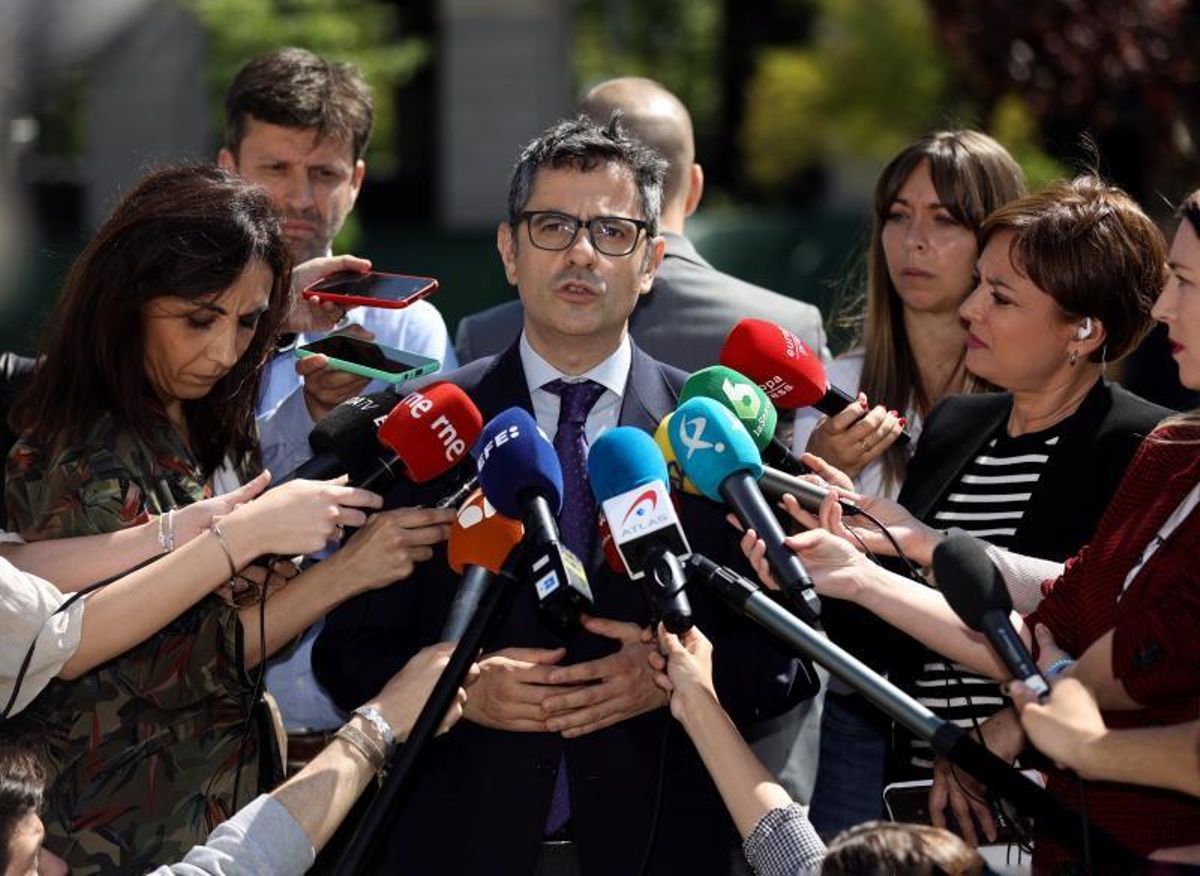 Bolaños mostra el seu recolzament a Robles després de transcendir la tensió entre tots dos Bolaños mostra el seu recolzament a Robles després de transcendir la tensió entre tots dos