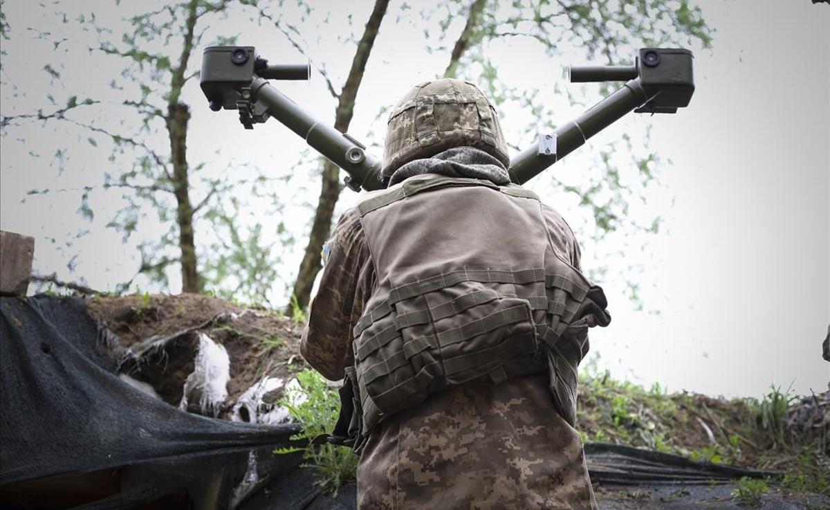 Un soldado de Ucrania durante el conflicto con los separatistas prorrusos en el este del país, en mayo del 2019, Un soldado de Ucrania durante el conflicto con los separatistas prorrusos en el este del país, en mayo del 2019,