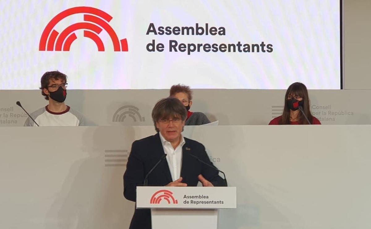 Puigdemont medita dejar la presidencia de Junts para centrarse en el Consell per la República