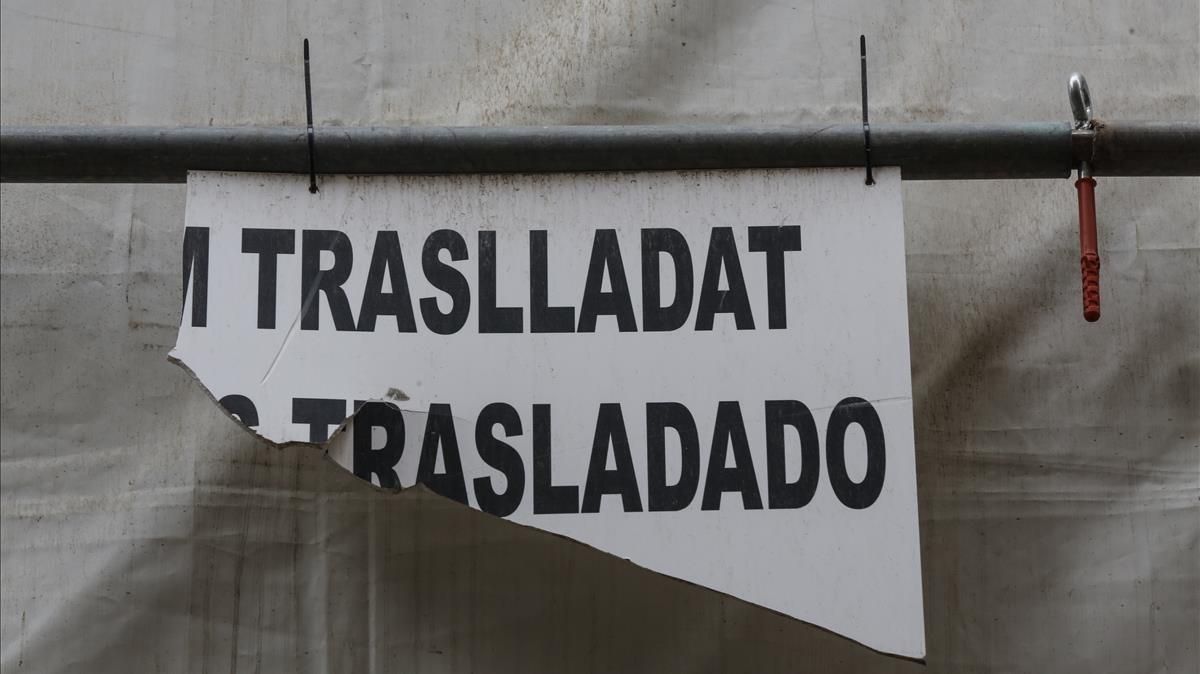 Cartel en una calle de Barcelona. Cartel en una calle de Barcelona.