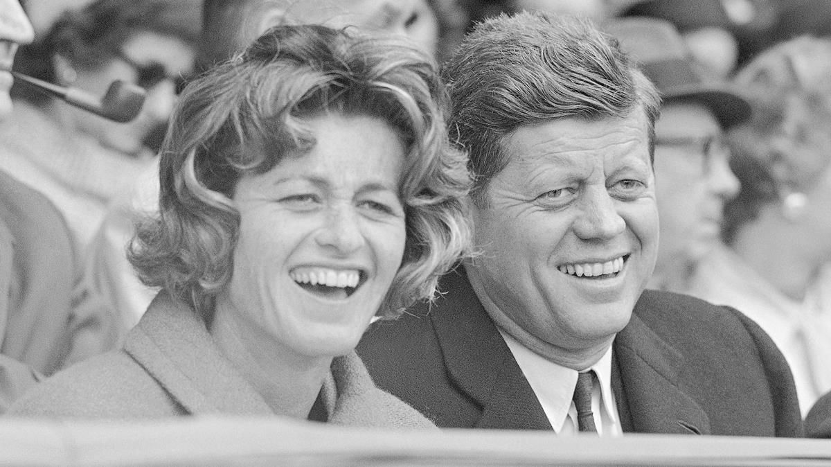 El presidente John Fitzgerald Kenney y su hermana Jean, en 1961. El presidente John Fitzgerald Kenney y su hermana Jean, en 1961.