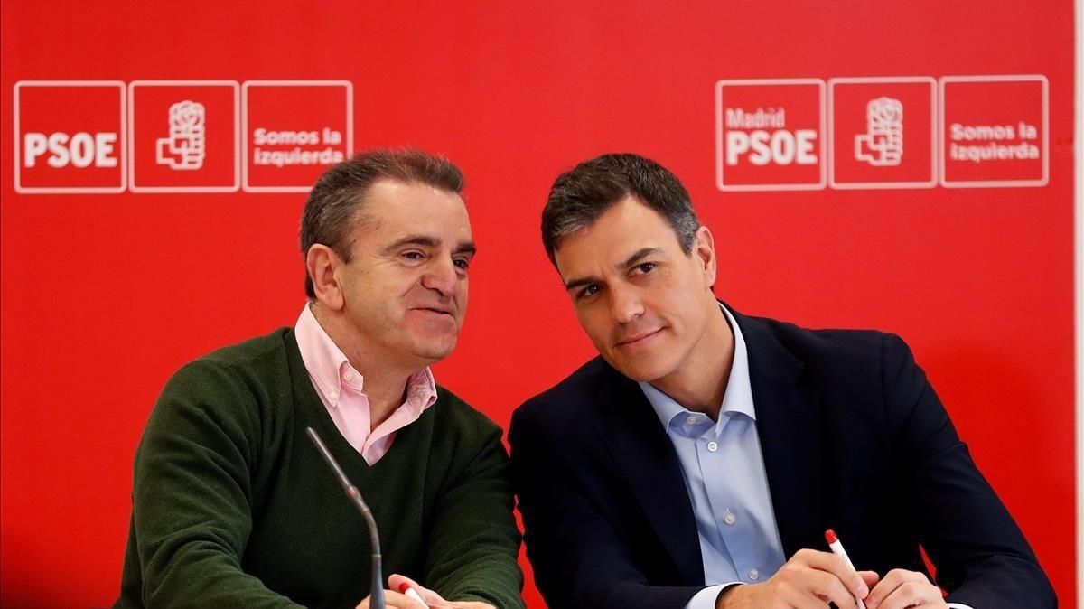 El PSOE-M eleva la pressió i vol la dimissió de l'alcaldessa de Móstoles El PSOE-M eleva la pressió i vol la dimissió de l'alcaldessa de Móstoles