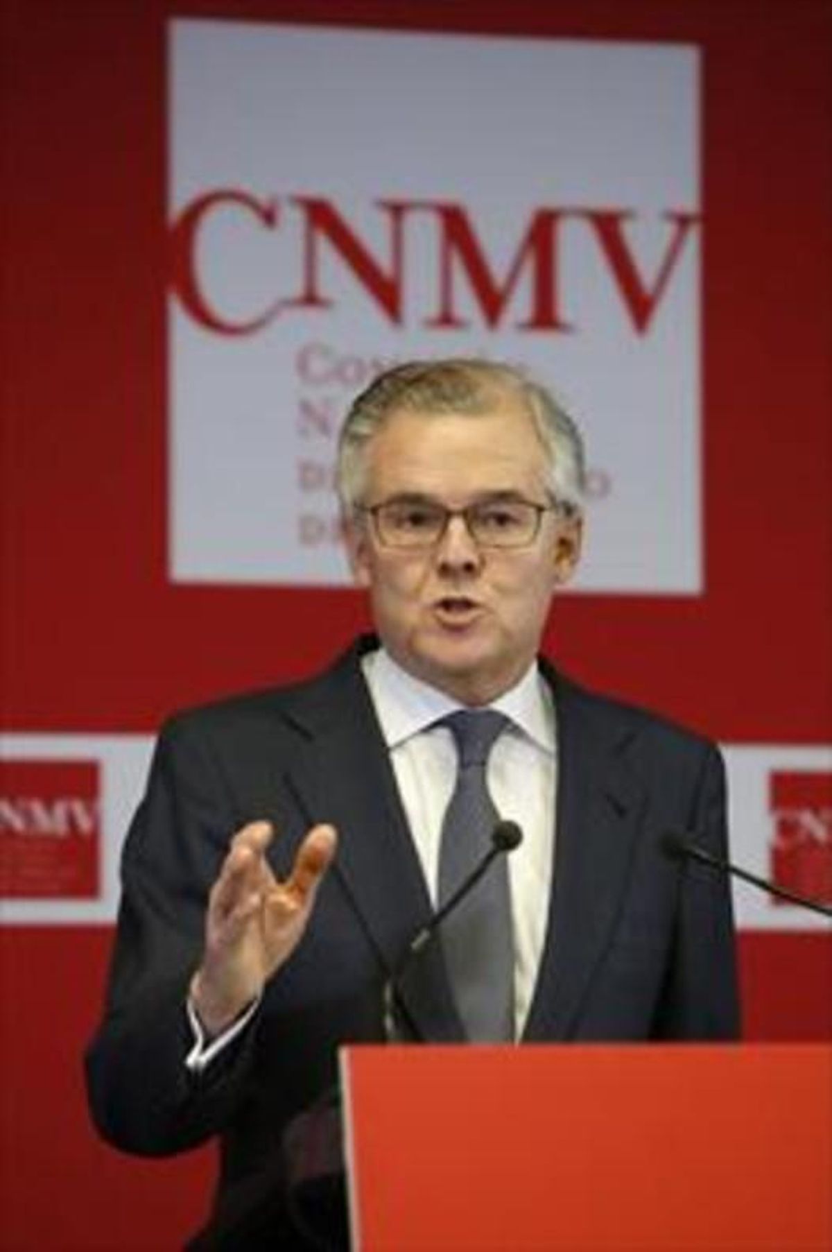 El presidente de la CNMV, Sebastián Albella, en una rueda de prensa. El presidente de la CNMV, Sebastián Albella, en una rueda de prensa.