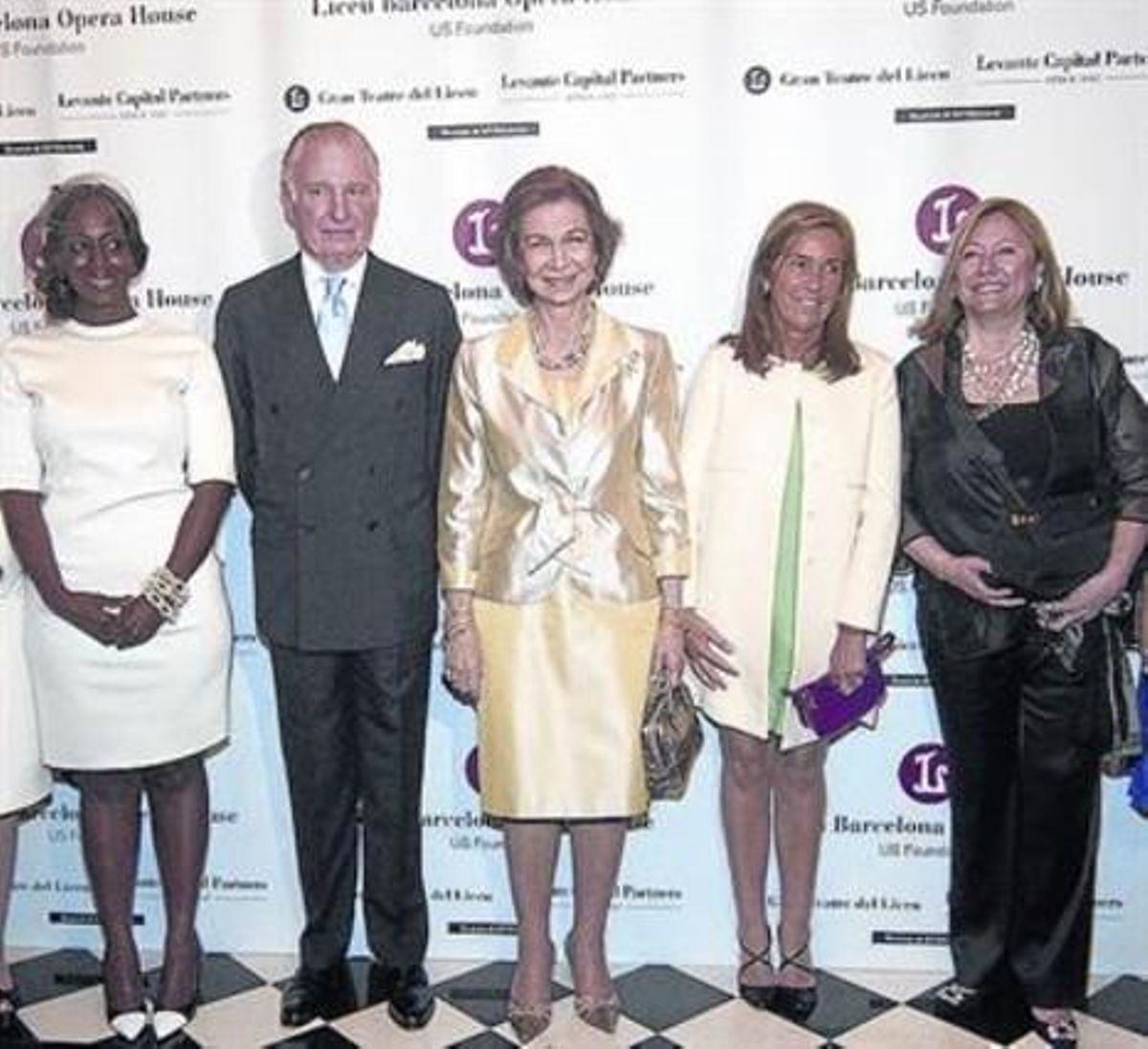 Sofía presenta la fundación del Liceu en Nueva York Sofía presenta la fundación del Liceu en Nueva York