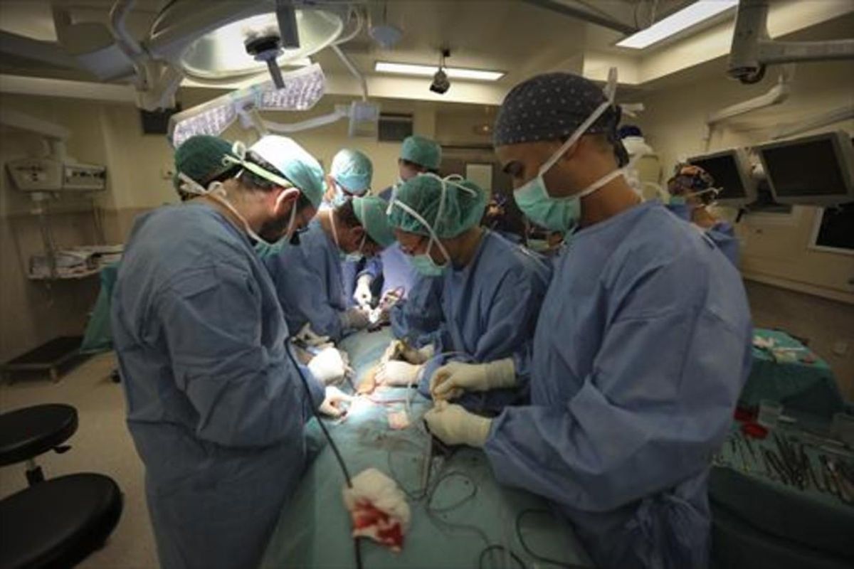 La cirugía de los párpados y la rinoplastia son las más solicitadas por los varones. La cirugía de los párpados y la rinoplastia son las más solicitadas por los varones.