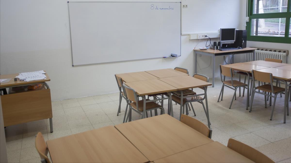 Imagen del IES Trinitat Nova de Barcelona, con las aulas vacías.