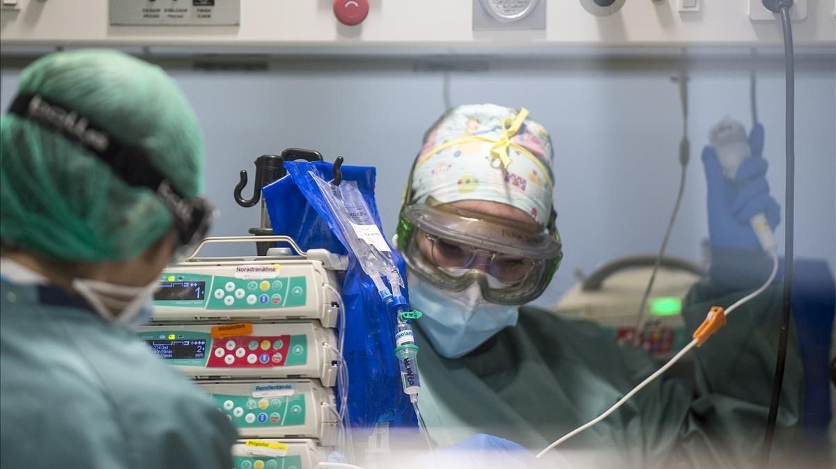 La uci de ’pacientes covid’ del Hospital del Mar, el 8 de enero. La uci de ’pacientes covid’ del Hospital del Mar, el 8 de enero.