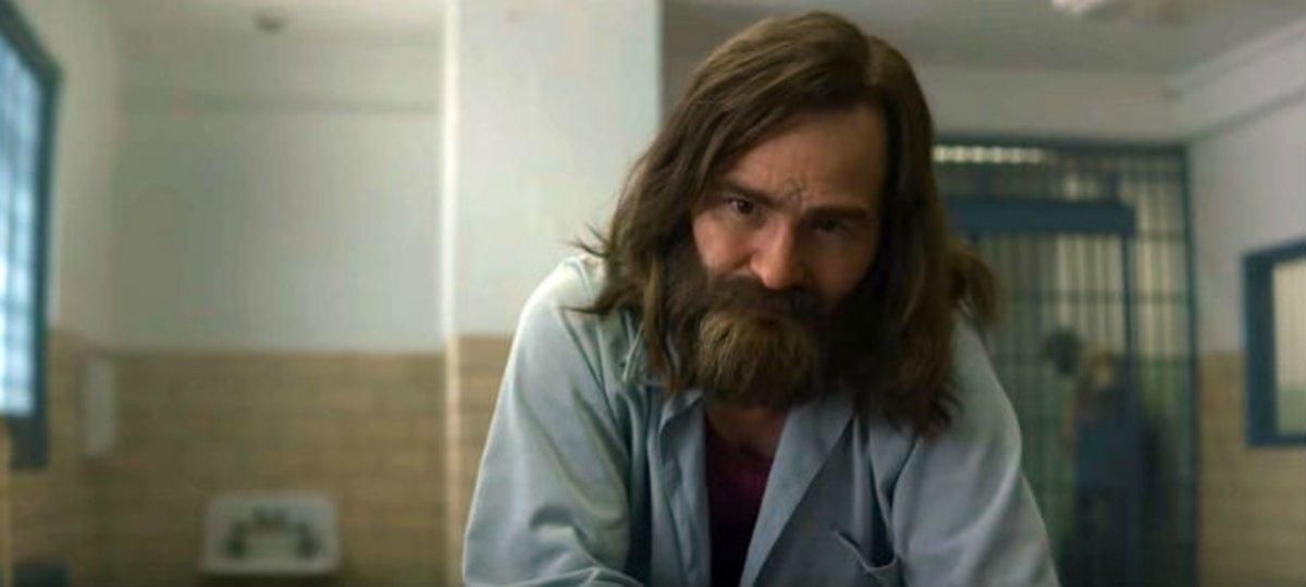 Damon Herriman, en el papel de Charles Manson en la segunda temporada de ’Mindhunter’ Damon Herriman, en el papel de Charles Manson en la segunda temporada de ’Mindhunter’