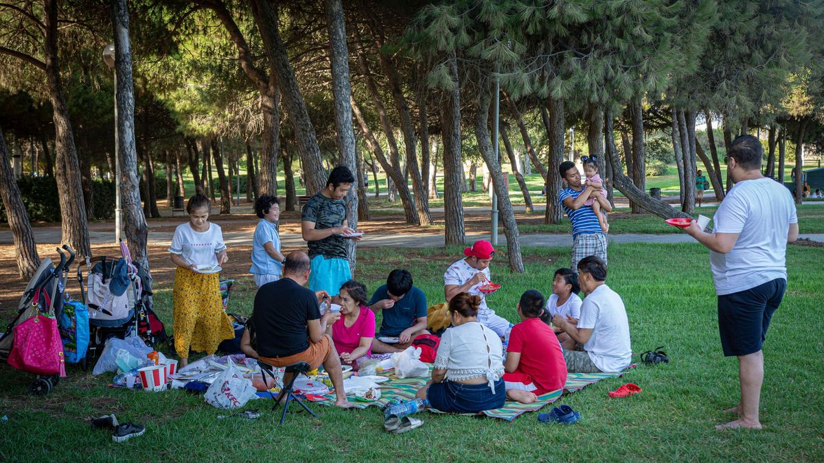 Catalunya permitirá las reuniones sociales de más de 10 personas Catalunya permitirá las reuniones sociales de más de 10 personas