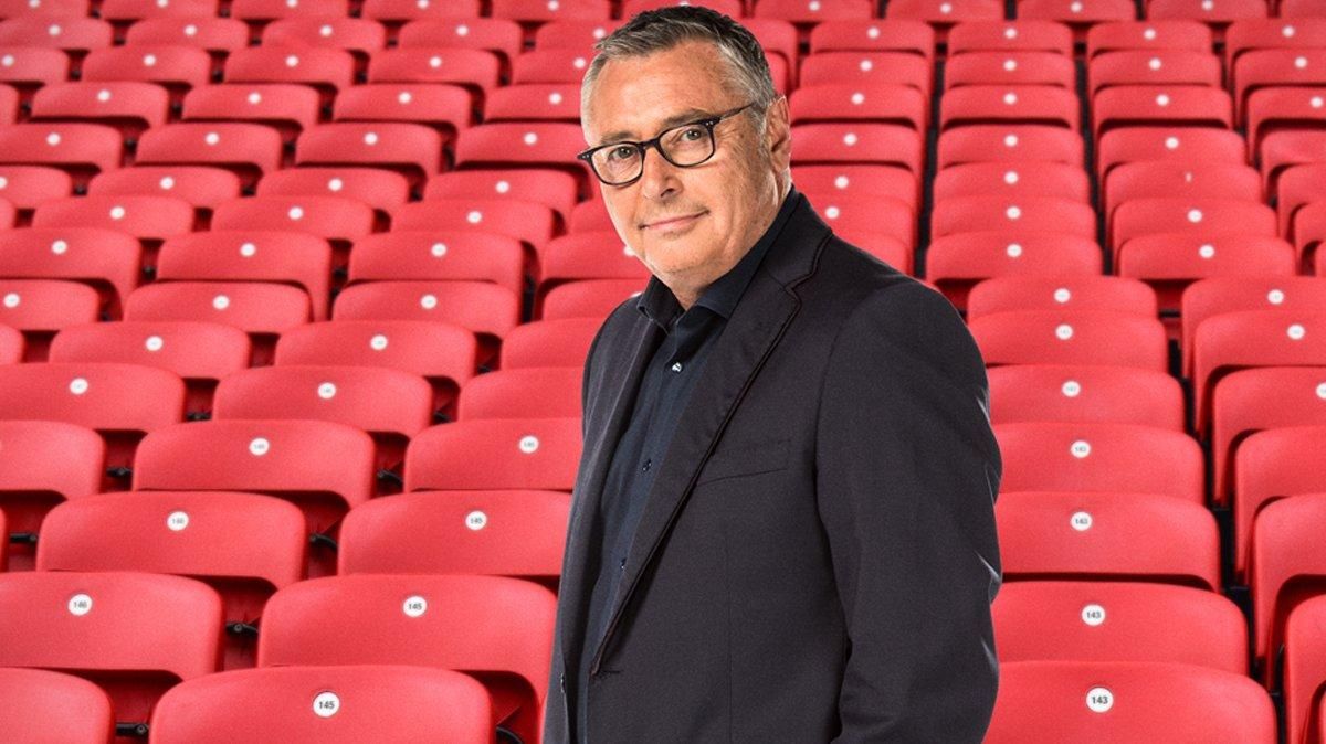 La televisión y el deporte se despiden de Michael Robinson: "Nunca caminarás solo" La televisión y el deporte se despiden de Michael Robinson: "Nunca caminarás solo"