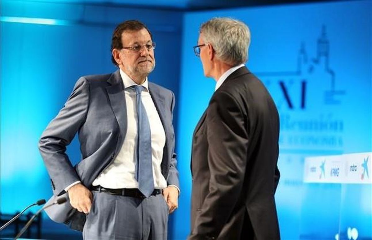 Mariano Rajoy y el presidente del Cercle d’Economia, Antón Costas, en mayo del año pasado en Sitges. Mariano Rajoy y el presidente del Cercle d’Economia, Antón Costas, en mayo del año pasado en Sitges.