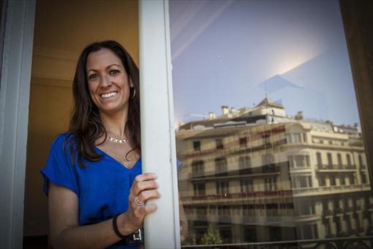La decana del Col·legi de l’Advocacia de Barcelona, Maria Eugenia Gay, en su despacho. en una foto de archivo. La decana del Col·legi de l’Advocacia de Barcelona, Maria Eugenia Gay, en su despacho. en una foto de archivo.