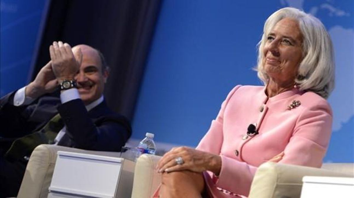 Guindos aplaude a Lagarde, durante la reunión del FMI y el Banco Mundial en Washington. Guindos aplaude a Lagarde, durante la reunión del FMI y el Banco Mundial en Washington.