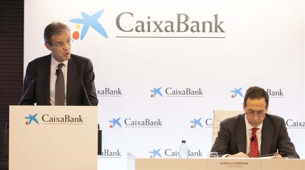 El consejero delegado Gonzalo Gortazar y el presidente Jordi Gual en la presentación de resultados de 2019 el pasado mes de enero El consejero delegado Gonzalo Gortazar y el presidente Jordi Gual en la presentación de resultados de 2019 el pasado mes de enero
