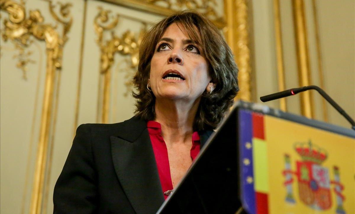 Dolores Delgado, durante su discurso de despedida del cargo de ministra de Justicia, el pasado lunes 13 de enero. Dolores Delgado, durante su discurso de despedida del cargo de ministra de Justicia, el pasado lunes 13 de enero.