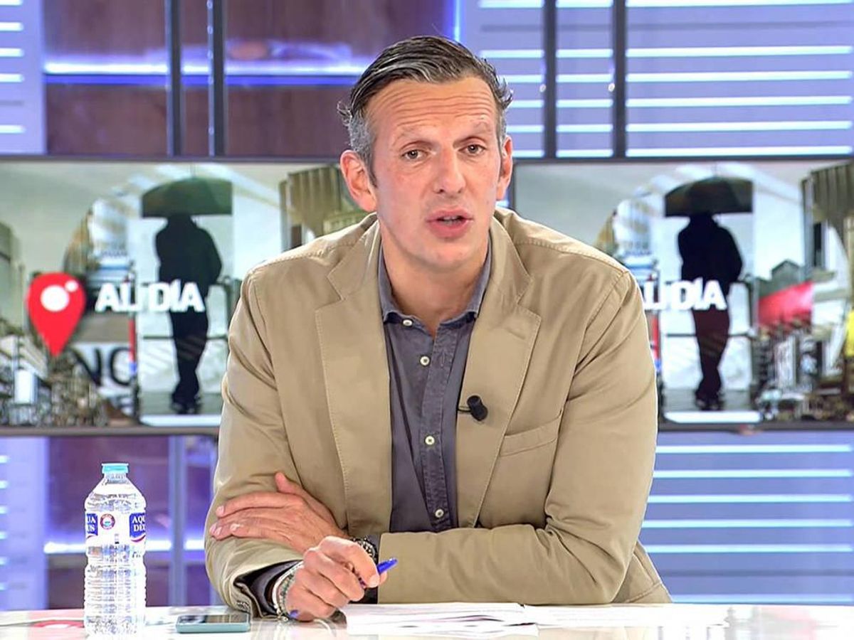 Joaquín Prat y Javier Ruiz contra Sanidad por la gestión de AstraZeneca: "Es jugar con la salud del ciudadano" Joaquín Prat y Javier Ruiz contra Sanidad por la gestión de AstraZeneca: "Es jugar con la salud del ciudadano"