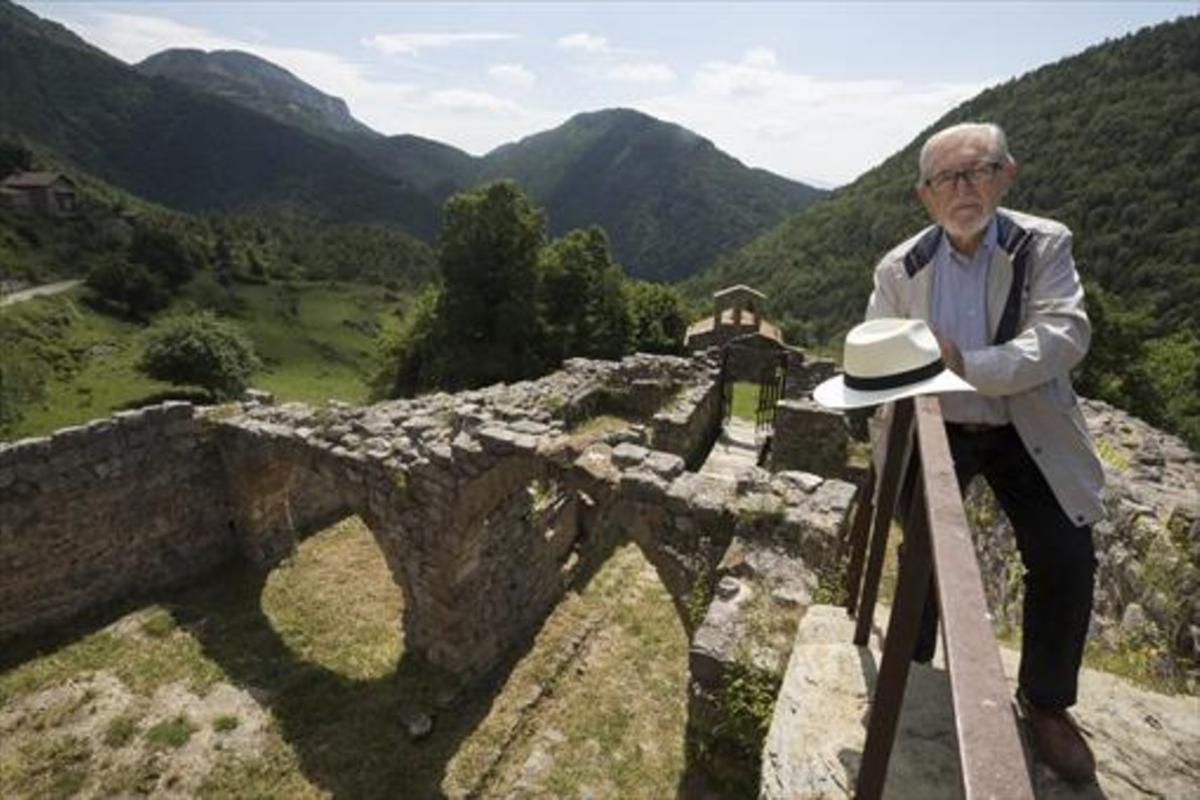 Eudald Maideu «Una teja cumbrera fue la primera incubadora aquí» imagen