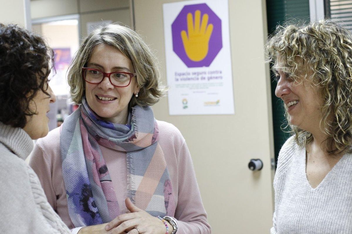 Teresa López (centro) es la presidenta de la Federación de Asociaciones de Mujeres Rurales (Fademur) Teresa López (centro) es la presidenta de la Federación de Asociaciones de Mujeres Rurales (Fademur)