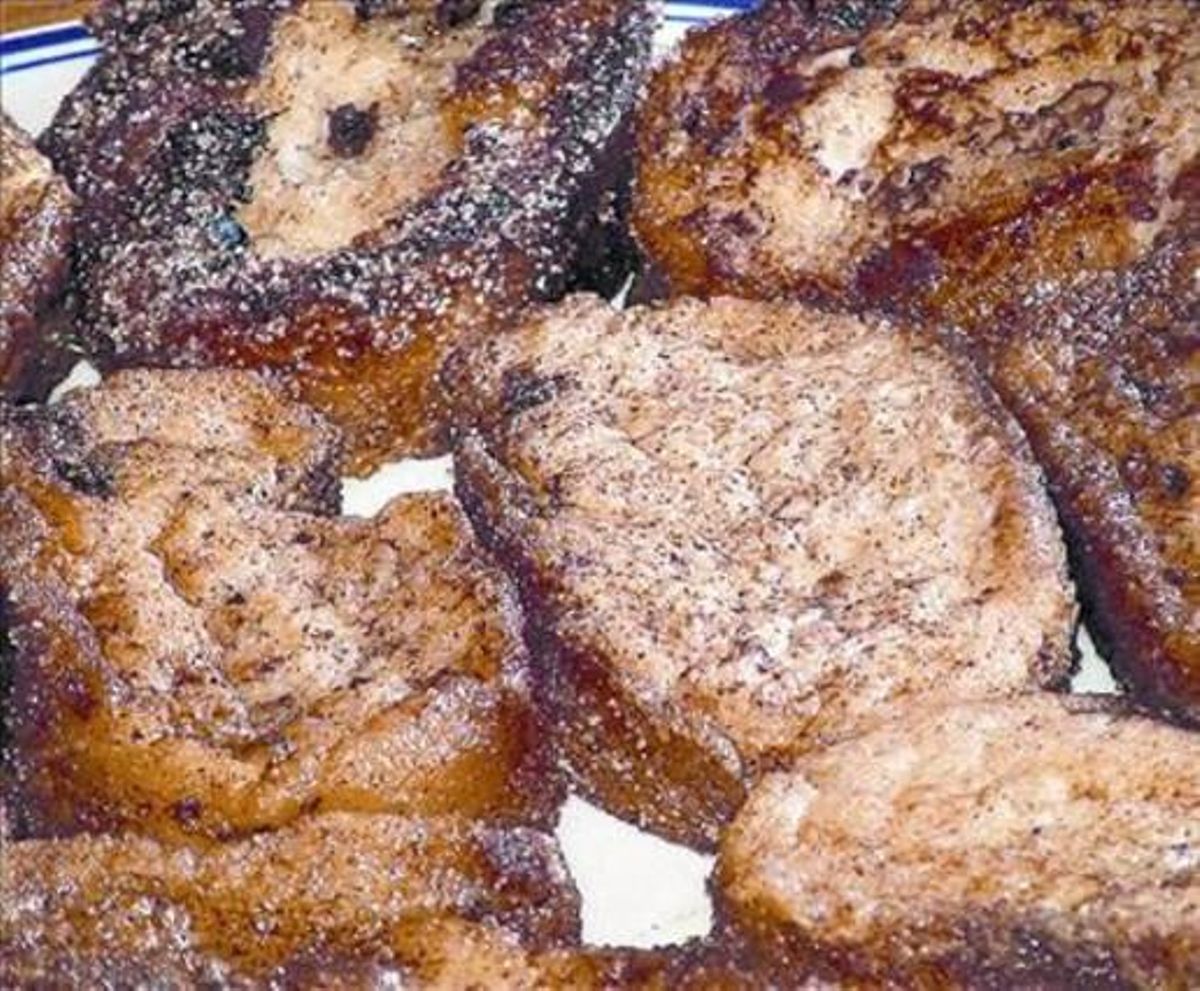 Las torrijas dan sabor al pan sobrante, siempre que no sea de gasolinera. Las torrijas dan sabor al pan sobrante, siempre que no sea de gasolinera.