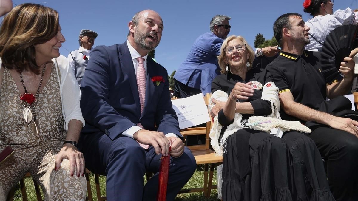 Manuela Carmena en las fiestas del patrón de Madrid que se celebran en la Pradera de San Isidro. Manuela Carmena en las fiestas del patrón de Madrid que se celebran en la Pradera de San Isidro.