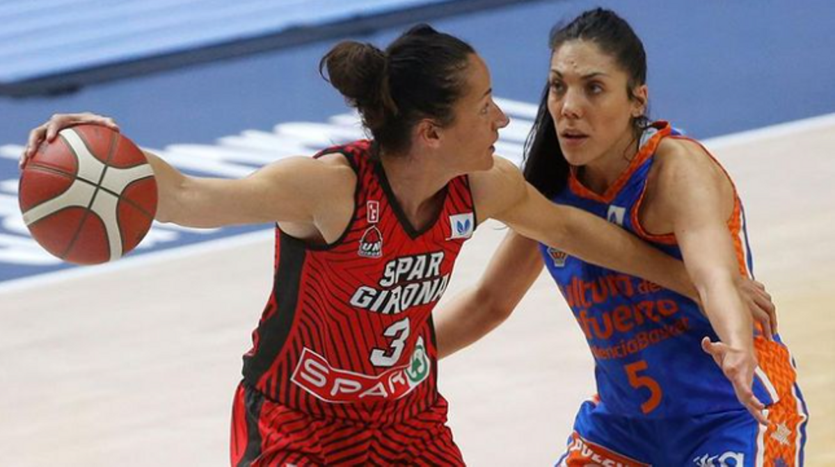 Laia Palau, en un reciente encuentro entre el Uni Girona y el Valencia Laia Palau, en un reciente encuentro entre el Uni Girona y el Valencia