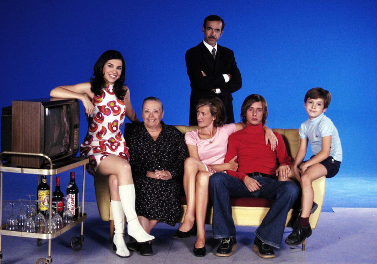 Imagen promocional de los protagonistas de la serie de TVE ’Cuéntame...’, en sus primeras temporadas.