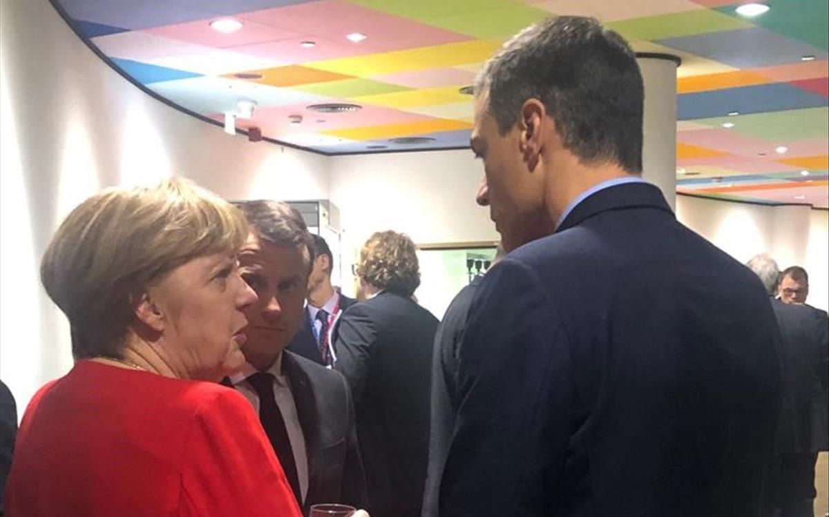 Angela Merkel y Pedro Sánchez, en Bruselas. Angela Merkel y Pedro Sánchez, en Bruselas.