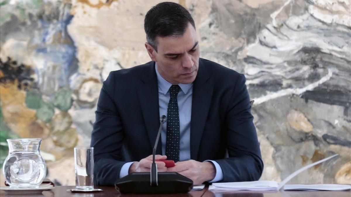 El presidente del Gobierno, Pedro Sánchez, preside la reunión del Comité Técnico de Gestión del COVID-19 en el día 37 del estado de alarma. El presidente del Gobierno, Pedro Sánchez, preside la reunión del Comité Técnico de Gestión del COVID-19 en el día 37 del estado de alarma.