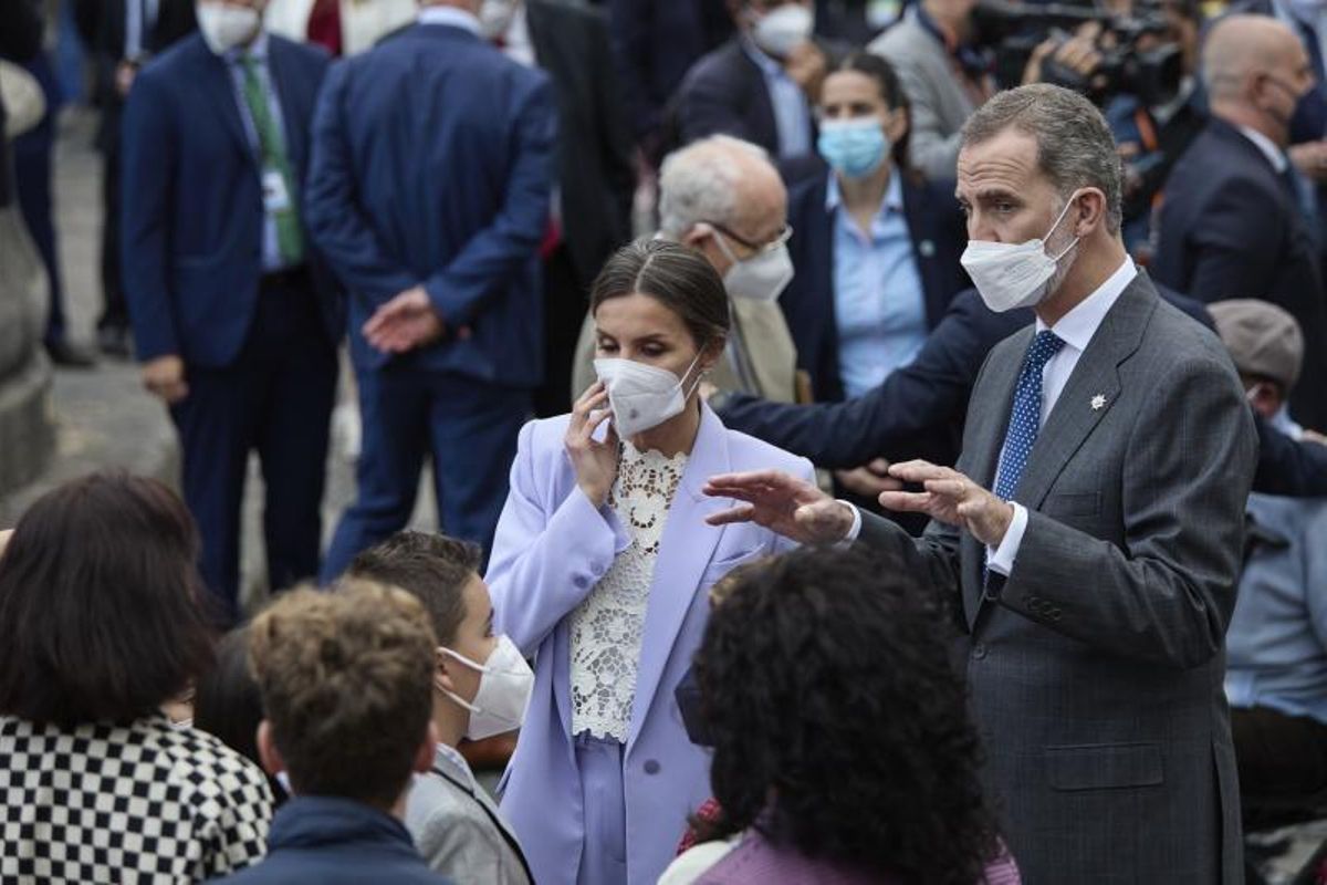 El Rei garanteix el «ferm compromís» i la solidaritat d’Espanya davant el «patiment punyent» d’Ucraïna El Rei garanteix el «ferm compromís» i la solidaritat d’Espanya davant el «patiment punyent» d’Ucraïna