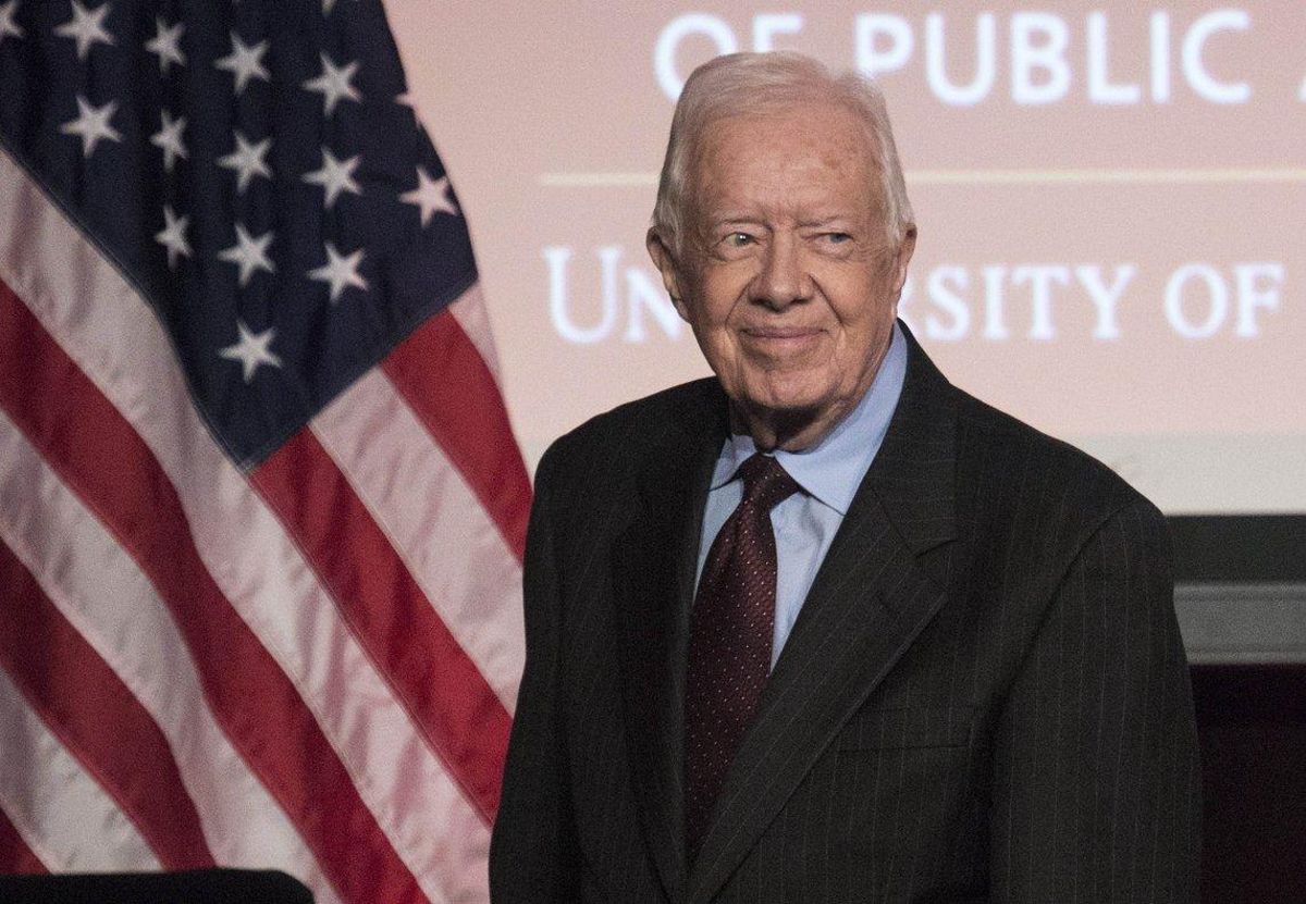 El mandato presidencial de Carter duró solo cuatro años debido principalmente al impacto de la crisis de los rehenes estadounidenses de 1979 en Irán. El mandato presidencial de Carter duró solo cuatro años debido principalmente al impacto de la crisis de los rehenes estadounidenses de 1979 en Irán.