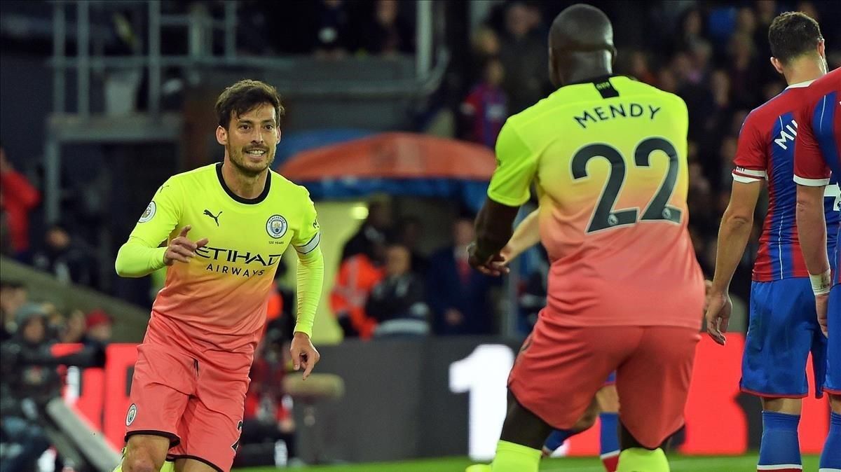 Silva celebra con Mendy su gol al Crystal Palace. Silva celebra con Mendy su gol al Crystal Palace.
