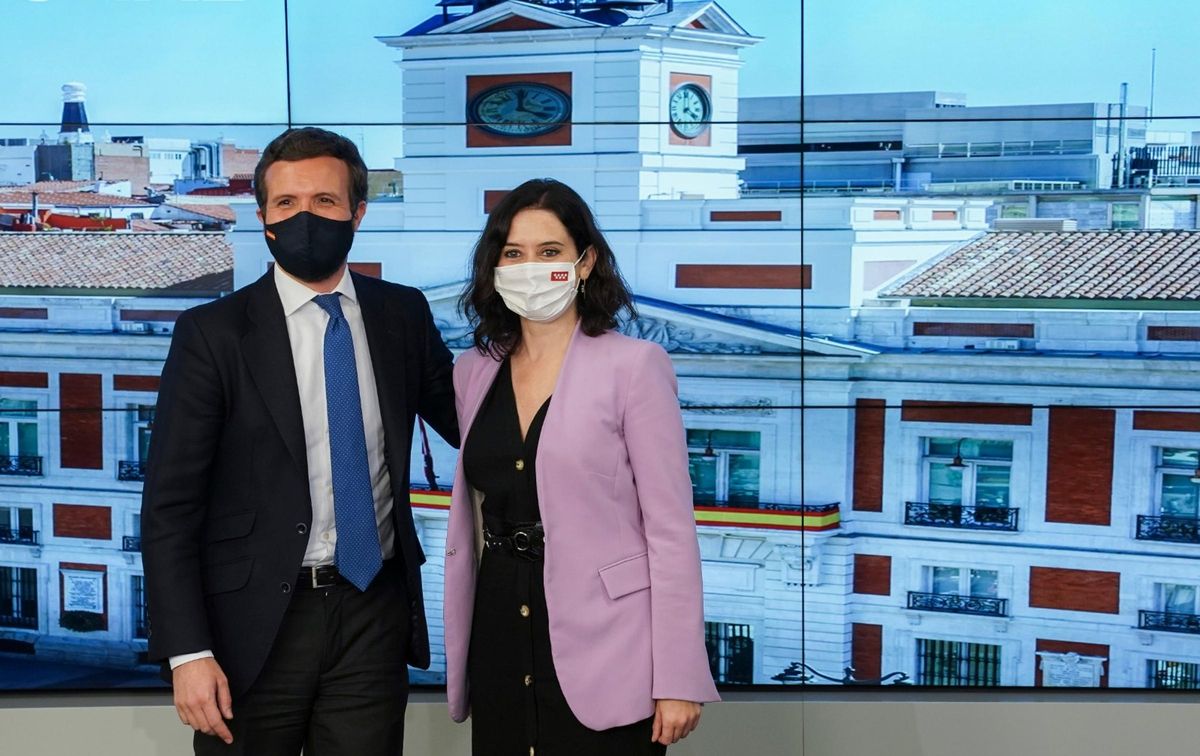 Casado: «Espanya ha de recuperar el seu rumb amb el PP al timó» Casado: «Espanya ha de recuperar el seu rumb amb el PP al timó»