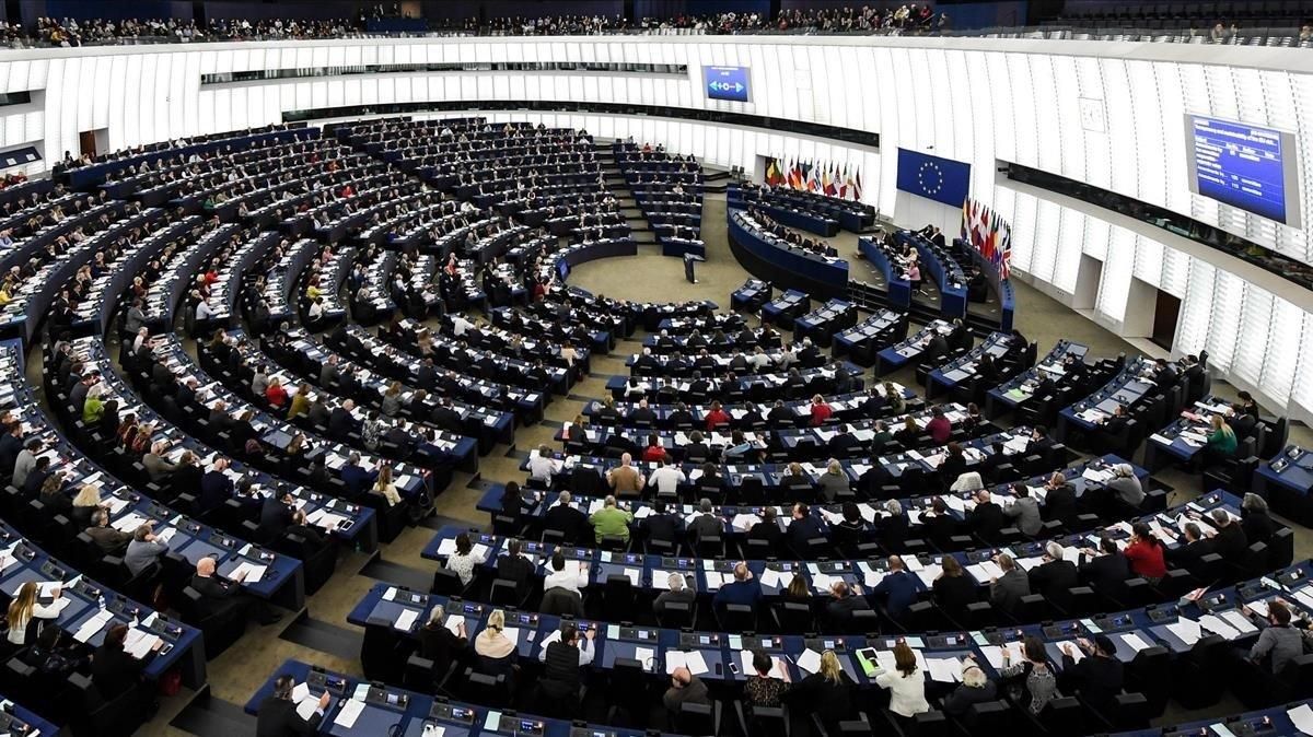 Votación durante una sesión ordinaria en el Parlamento Europeo Votación durante una sesión ordinaria en el Parlamento Europeo