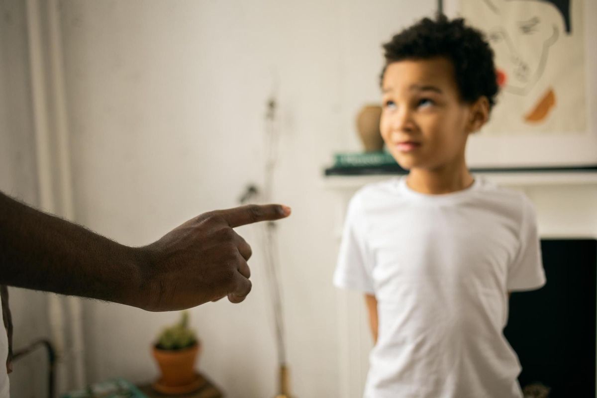 Antes de prohibir a tus hijos piensa las consecuencias Antes de prohibir a tus hijos piensa las consecuencias