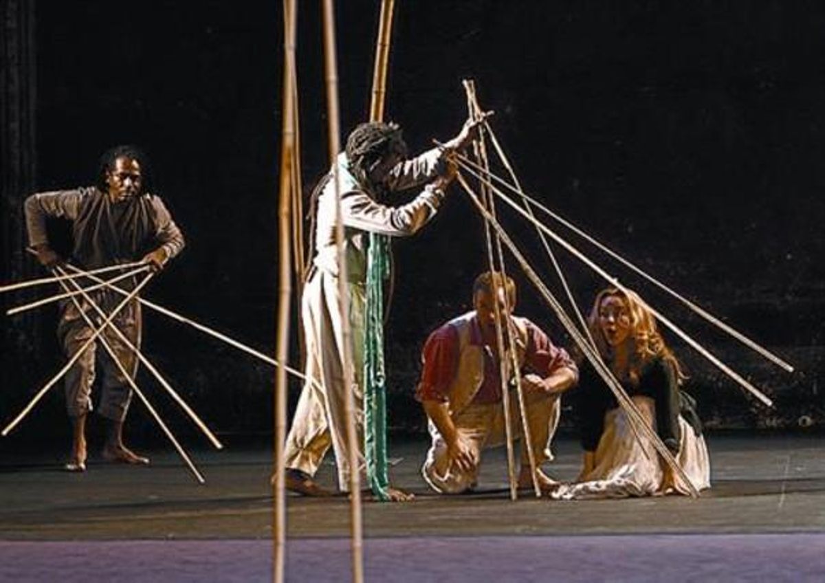 Una escena de ’Une flüte enchantée’, de Peter Brook. Una escena de ’Une flüte enchantée’, de Peter Brook.