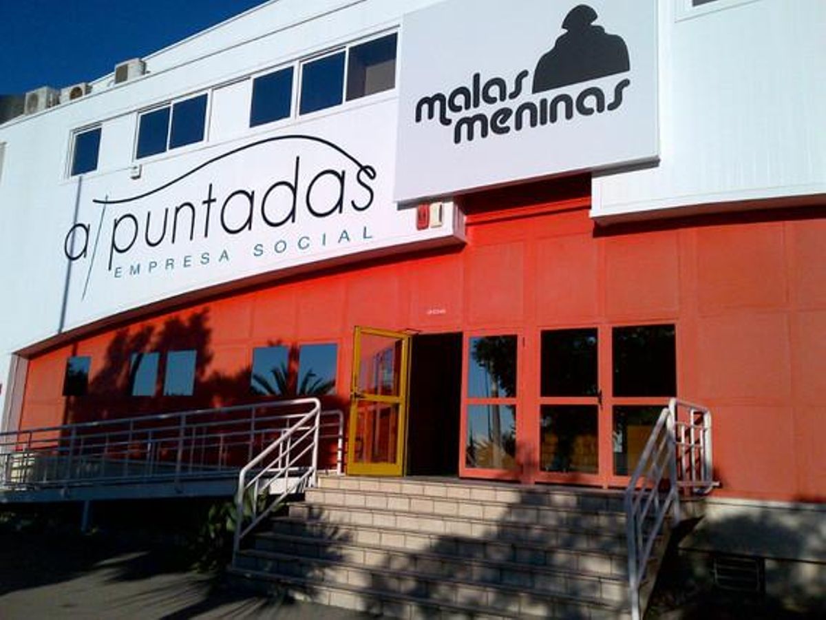 El taller A Puntadas forma y emplea a mujeres en riesgo de exclusión El taller A Puntadas forma y emplea a mujeres en riesgo de exclusión
