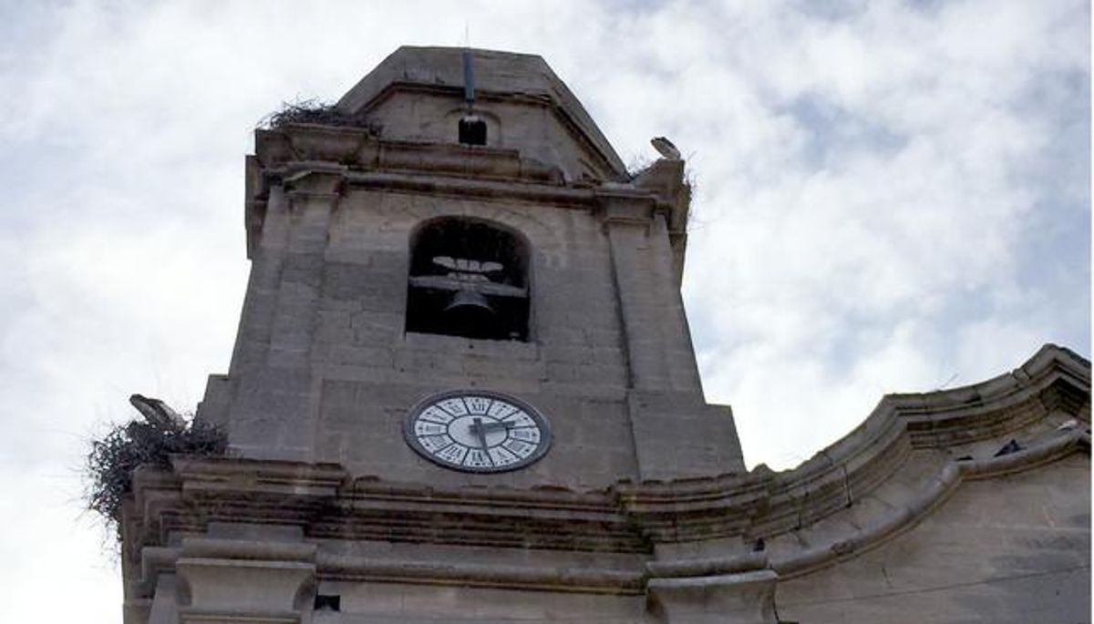 El campanario de la iglesia de Sudanell, cerca de la ciudad de Lleida. El campanario de la iglesia de Sudanell, cerca de la ciudad de Lleida.