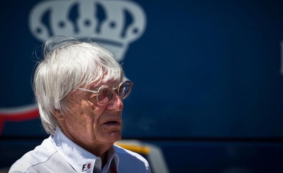 Ecclestone, en un Gran Premio de F-1 en Valencia. Ecclestone, en un Gran Premio de F-1 en Valencia.