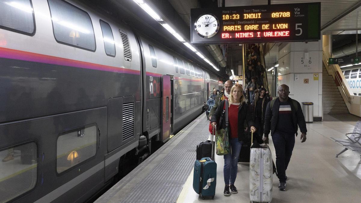Cinco razones por las que el turismo en tren no cuaja en nuestro país