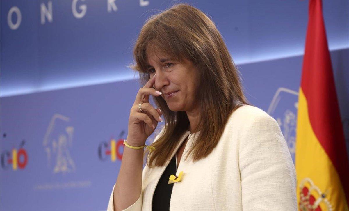 La portavoz de JxCat, Laura Borràs, durante una rueda de prensa en el Congreso. La portavoz de JxCat, Laura Borràs, durante una rueda de prensa en el Congreso.