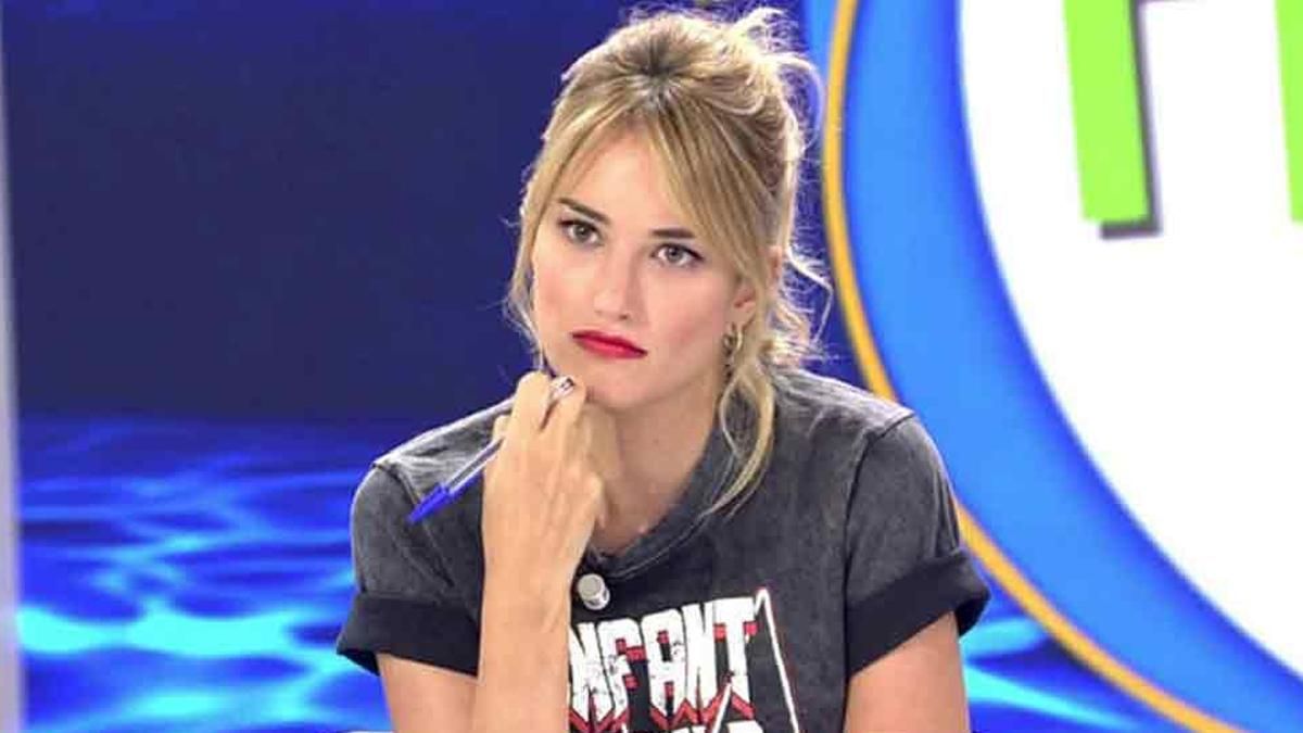 Alba Carrillo zanja rumores y explica el motivo de su ausencia en Telecinco tras criticar a Ana Rosa Alba Carrillo zanja rumores y explica el motivo de su ausencia en Telecinco tras criticar a Ana Rosa