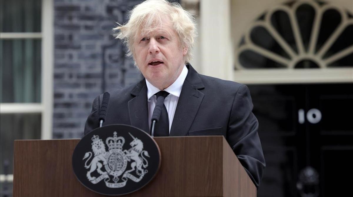 El primer ministro británico, Boris Johnson, comparece tras la noticia de la muerte del duque de Edimburgo.
