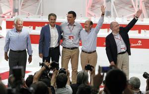 Sánchez aconsegueix sumar González a la foto de la unitat amb Zapatero i Almunia al congrés del PSOE