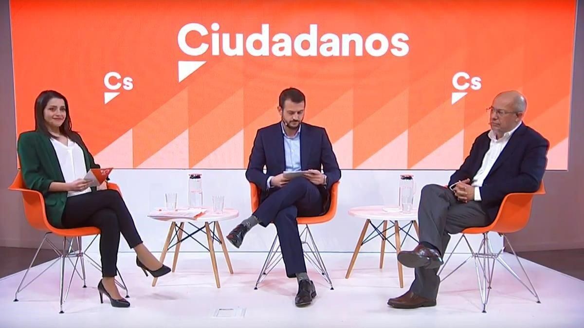 Inés Arrimadas y Francisco Egea, durante el cara a cara previo a las primarias de Cs. Inés Arrimadas y Francisco Egea, durante el cara a cara previo a las primarias de Cs.