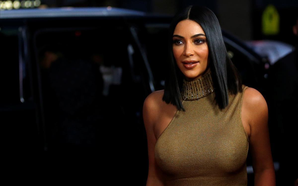 Kim Kardashian condena la controvertida publicidad de osos de peluche de Balenciaga
