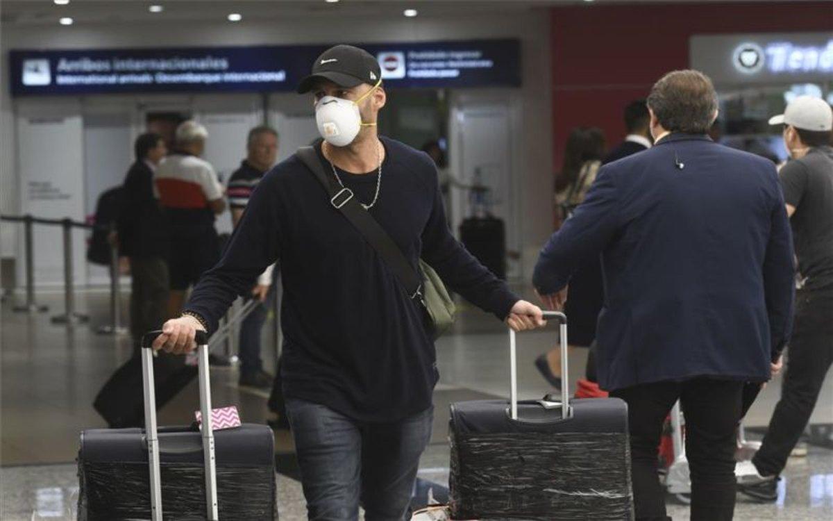Argentina expulsa 270 turistas por no cumplir cuarentena de COVID-19